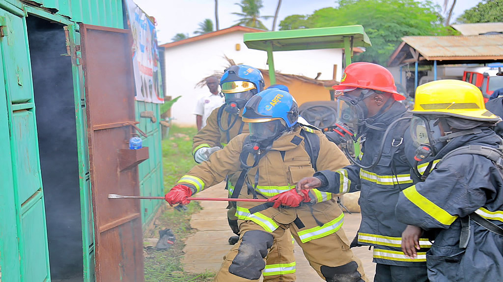 KPRL team conduct a Search and Rescue drill and demonstrate the use of Breathing Apparatus